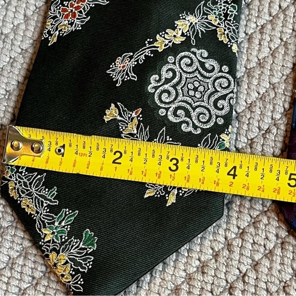 THREE Don Loper Vintage Ties Polyester Floral 100% Silk Abstract Geo Print - Picture 10 of 11